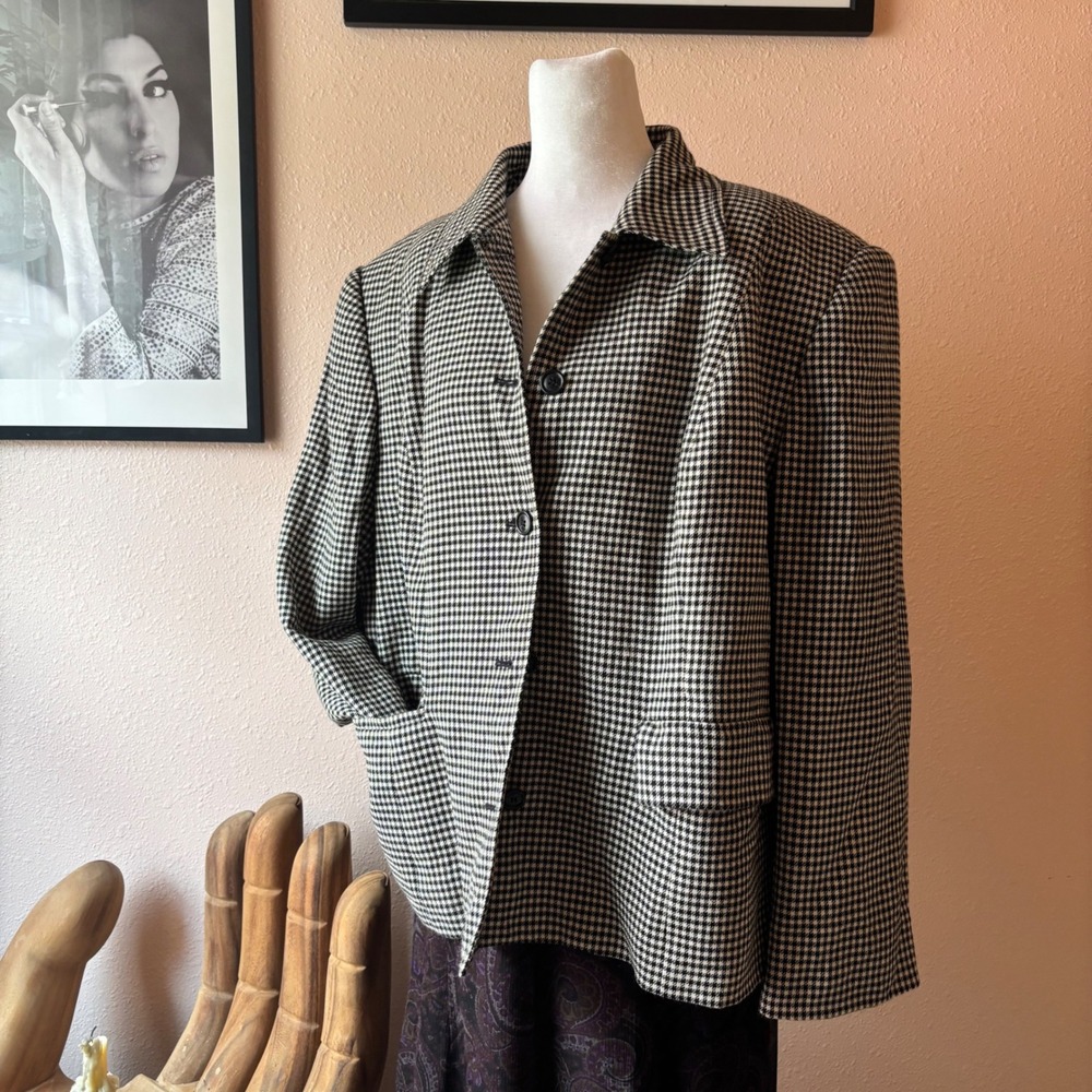 Vintage 80s / 90s Lord & Taylor Wool Houndstooth Blazer